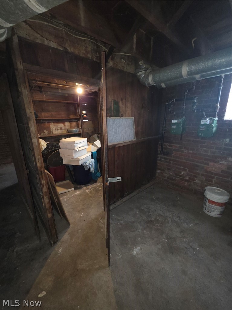 697 Eddy Road Cleveland OH 44108