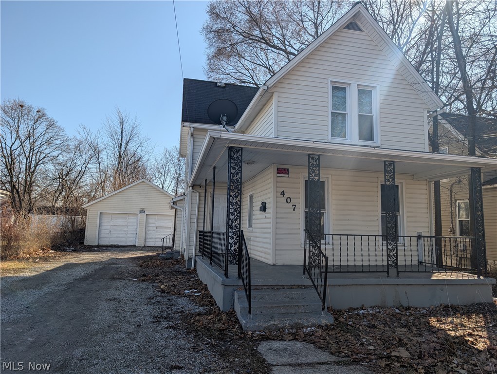 407 W 22nd Street Lorain OH 44052