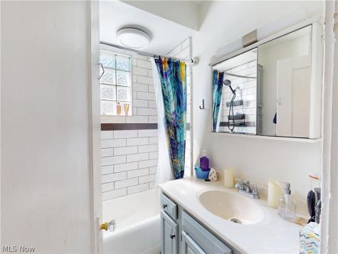 2320 Bellfield Avenue Cleveland Heights OH 44106