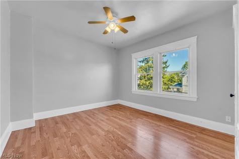3219 W 112th Street Cleveland OH 44111