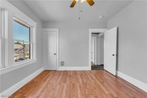 3219 W 112th Street Cleveland OH 44111