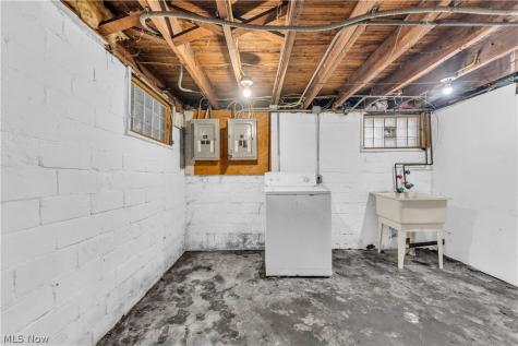 3219 W 112th Street Cleveland OH 44111