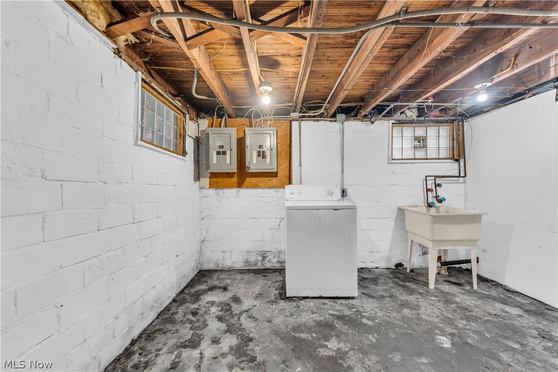 3219 W 112th Street Cleveland OH 44111