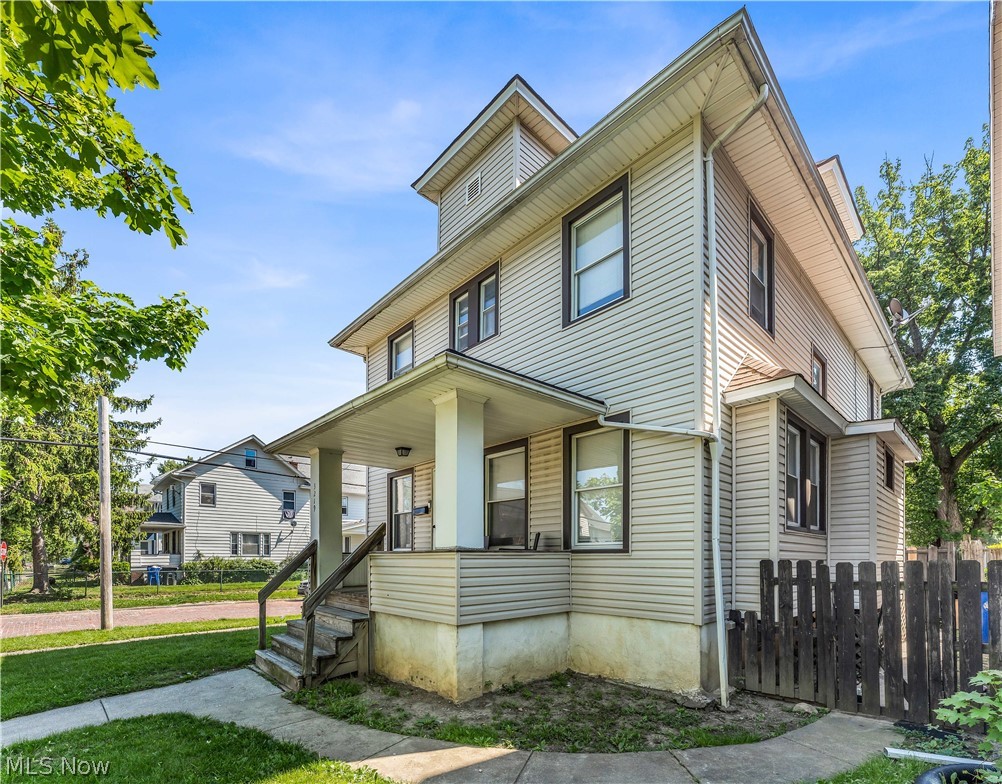 3219 W 112th Street Cleveland OH 44111