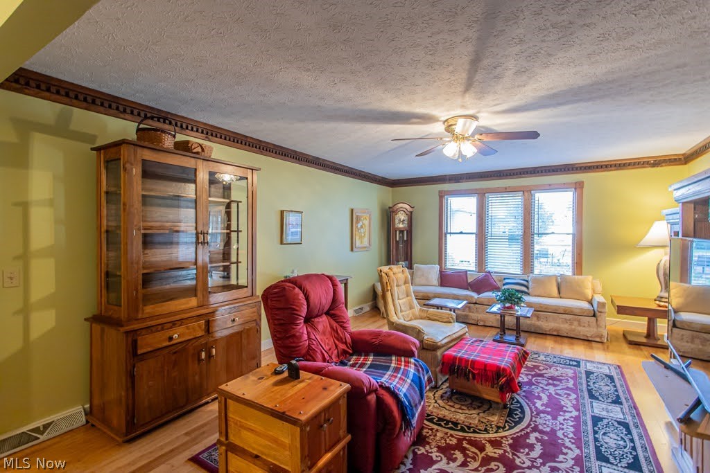 160 -162 Heritage Lane Cortland OH 44410