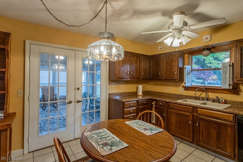 160 -162 Heritage Lane Cortland OH 44410