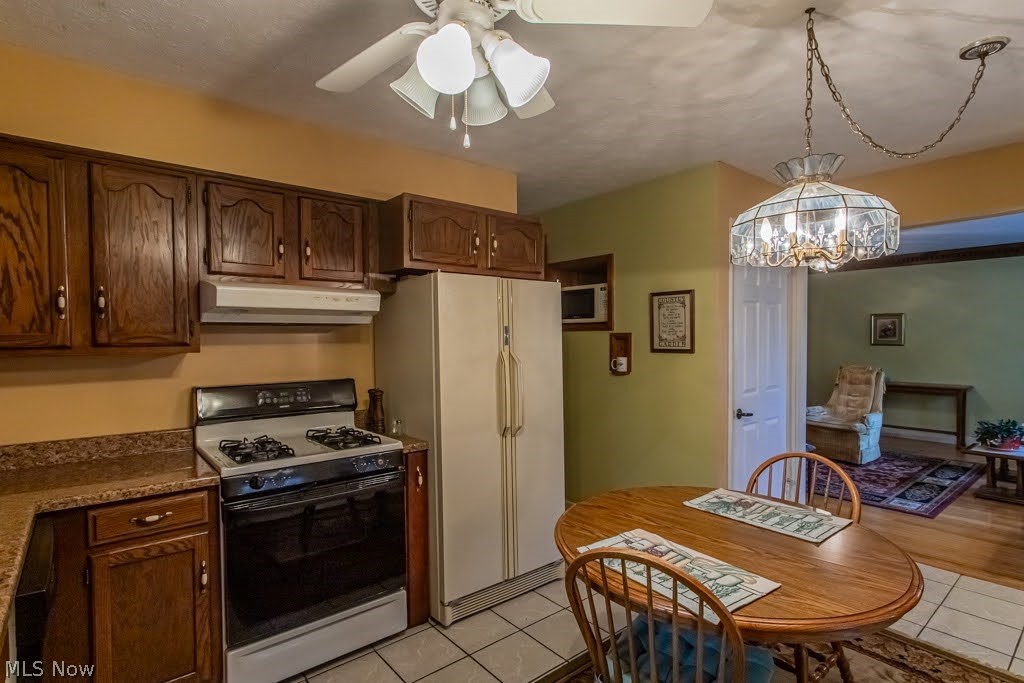 160 -162 Heritage Lane Cortland OH 44410