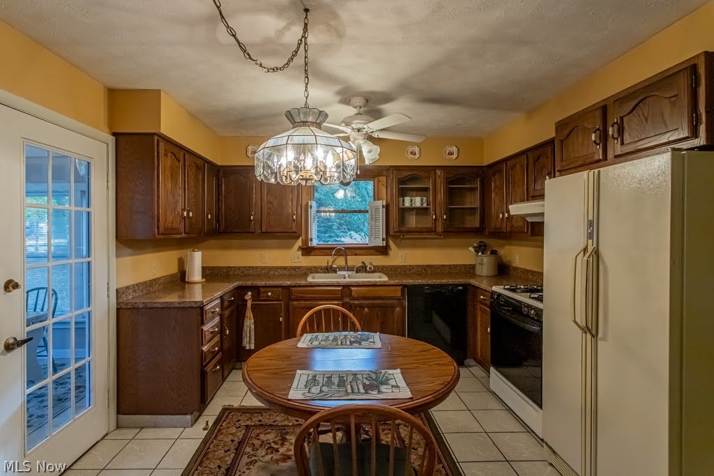 160 -162 Heritage Lane Cortland OH 44410