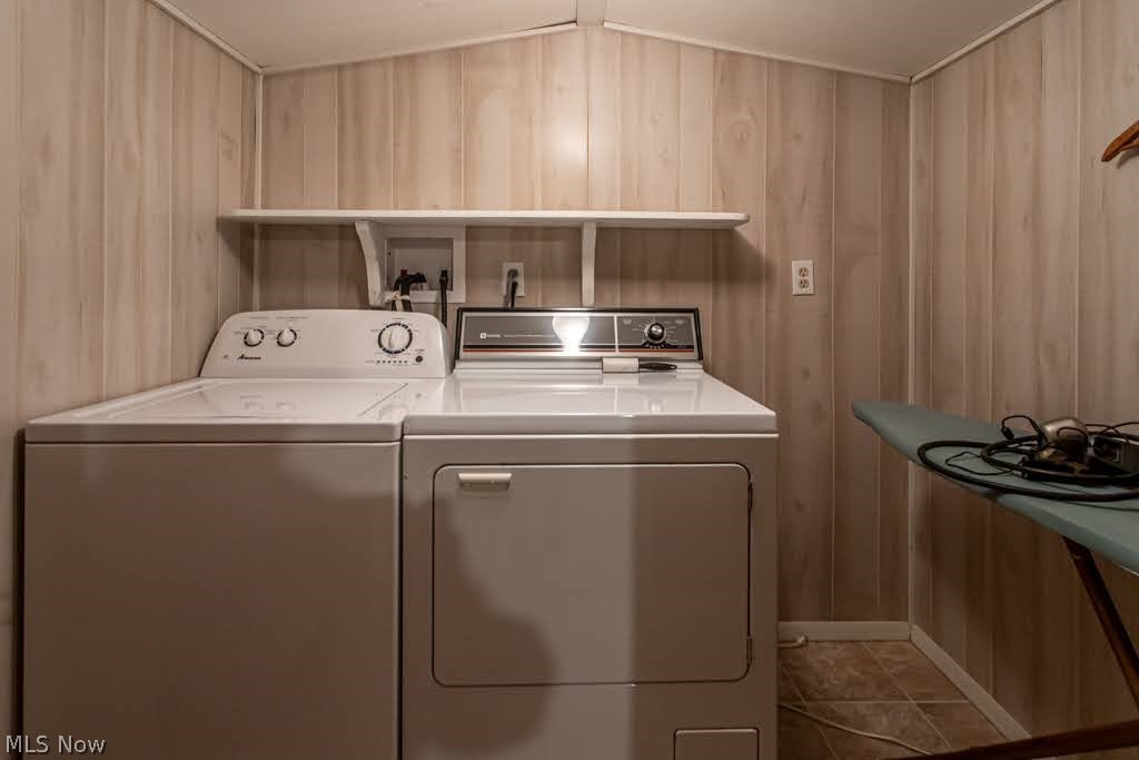 160 -162 Heritage Lane Cortland OH 44410