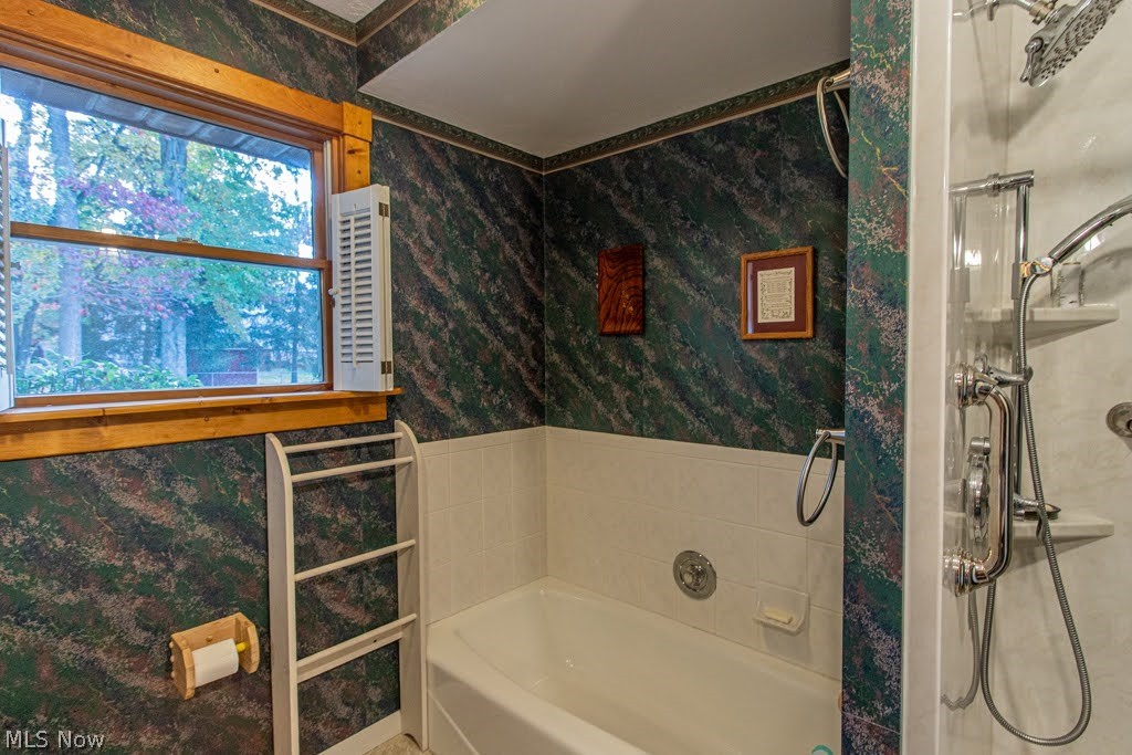 160 -162 Heritage Lane Cortland OH 44410