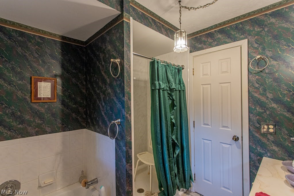 160 -162 Heritage Lane Cortland OH 44410