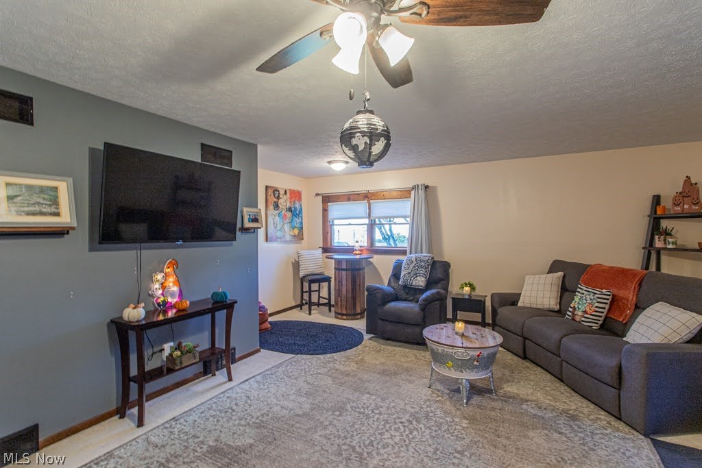 160 -162 Heritage Lane Cortland OH 44410