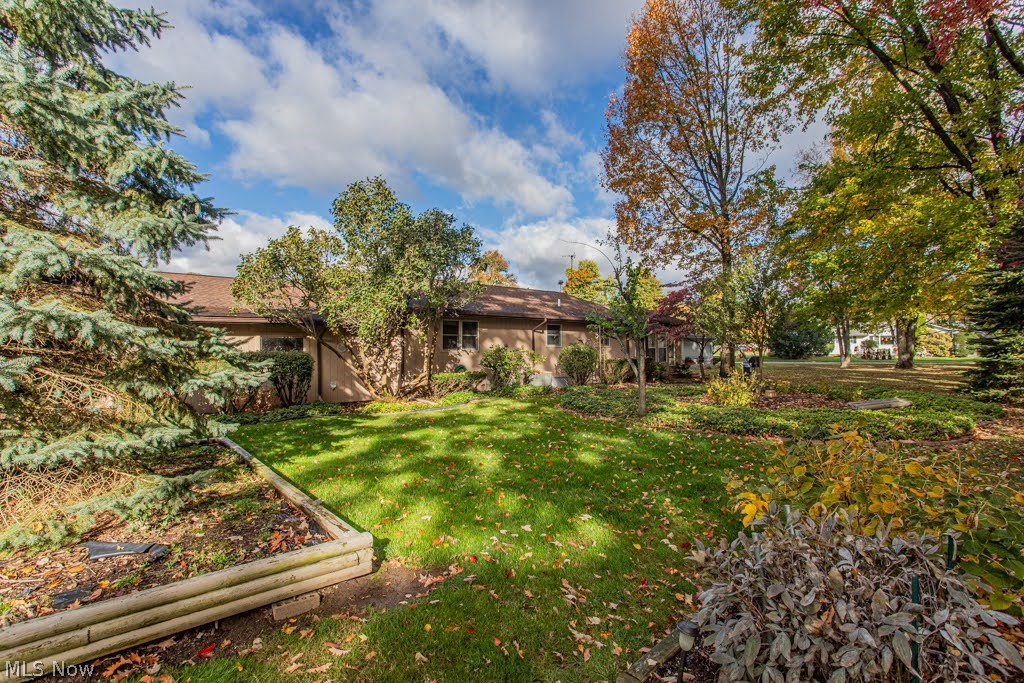 160 -162 Heritage Lane Cortland OH 44410