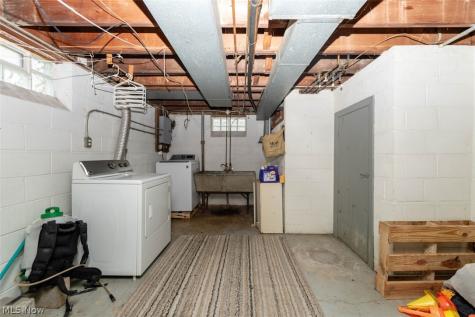 663 Babbitt Road Euclid OH 44123