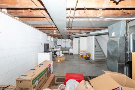 663 Babbitt Road Euclid OH 44123