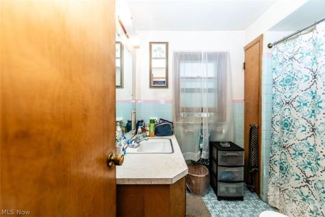 663 Babbitt Road Euclid OH 44123