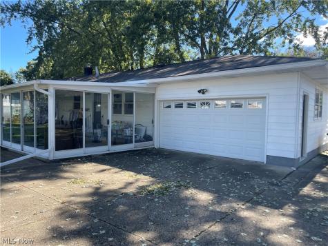 87 W Woodsdale Avenue Akron OH 44301