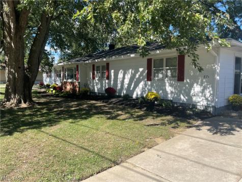 87 W Woodsdale Avenue Akron OH 44301