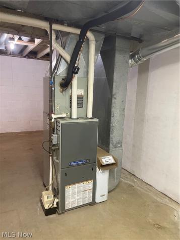 87 W Woodsdale Avenue Akron OH 44301