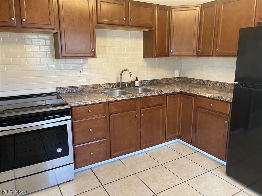 87 W Woodsdale Avenue Akron OH 44301