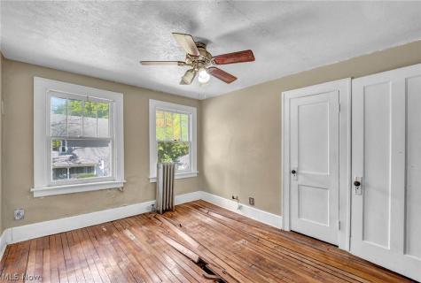 2103 Cottage Grove Drive Cleveland Heights OH 44118