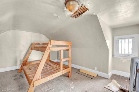 2103 Cottage Grove Drive Cleveland Heights OH 44118