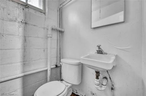 2103 Cottage Grove Drive Cleveland Heights OH 44118