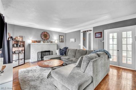 2103 Cottage Grove Drive Cleveland Heights OH 44118