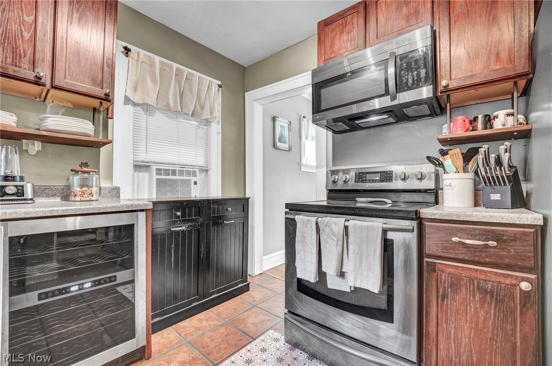 2103 Cottage Grove Drive Cleveland Heights OH 44118