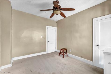 2103 Cottage Grove Drive Cleveland Heights OH 44118