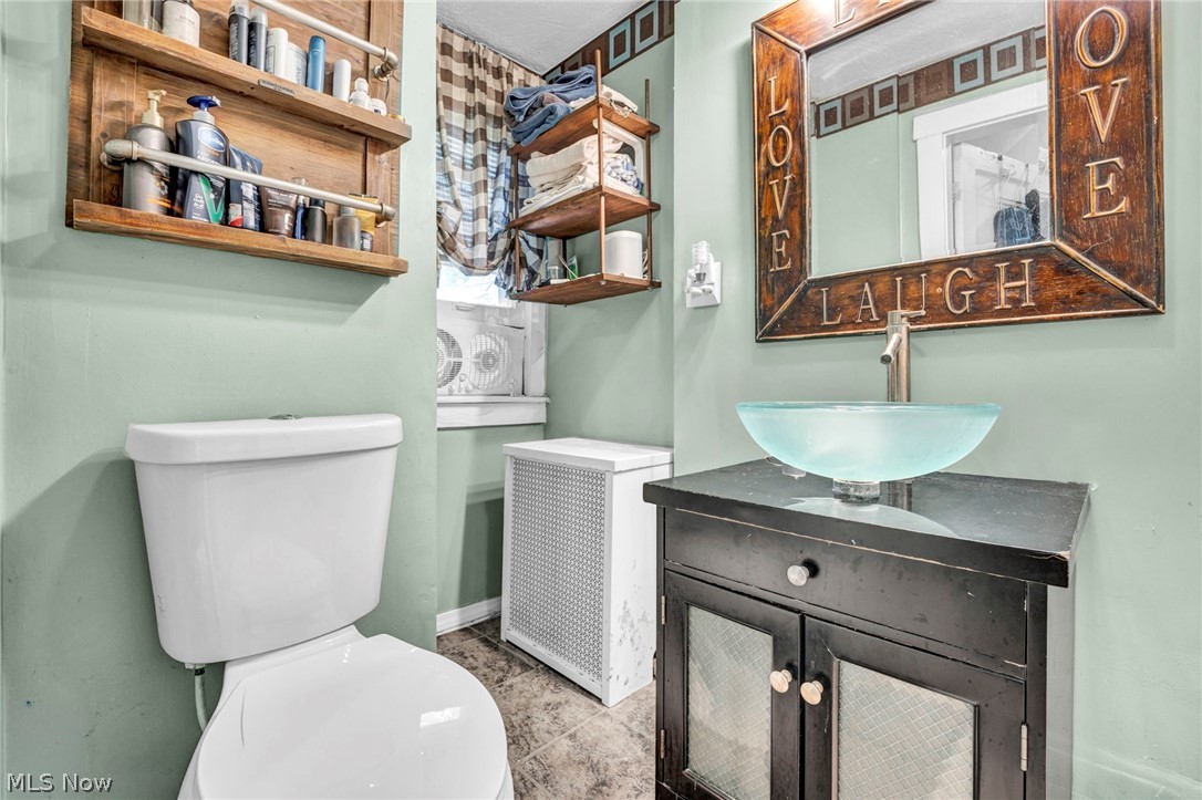 2103 Cottage Grove Drive Cleveland Heights OH 44118