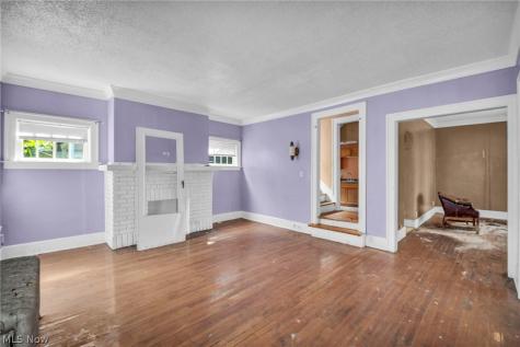 2103 Cottage Grove Drive Cleveland Heights OH 44118