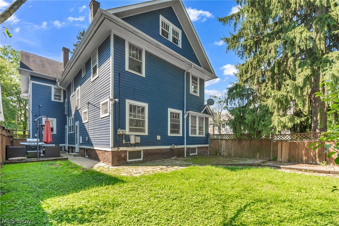2103 Cottage Grove Drive Cleveland Heights OH 44118