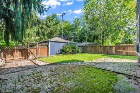 2103 Cottage Grove Drive Cleveland Heights OH 44118