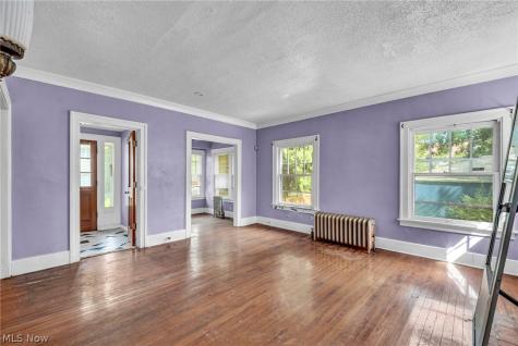 2103 Cottage Grove Drive Cleveland Heights OH 44118