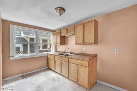 2103 Cottage Grove Drive Cleveland Heights OH 44118