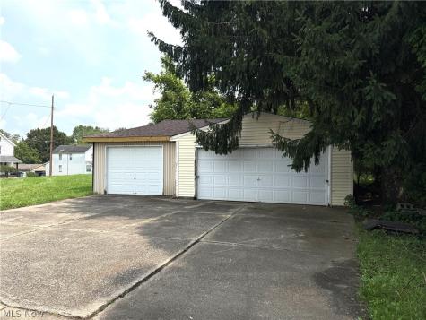 417 Steel Street Youngstown OH 44509