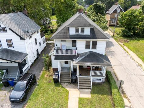 14002 Idarose Avenue Cleveland OH 44110