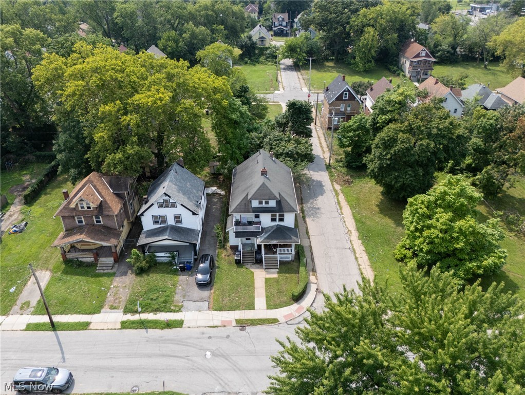 14002 Idarose Avenue Cleveland OH 44110