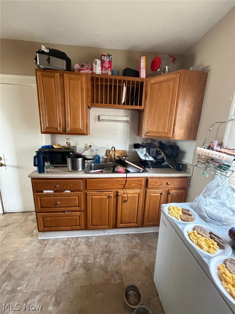 1645 Hillview Road Cleveland OH 44112