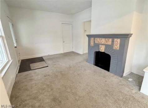 2035 Chesterland Avenue Lakewood OH 44107