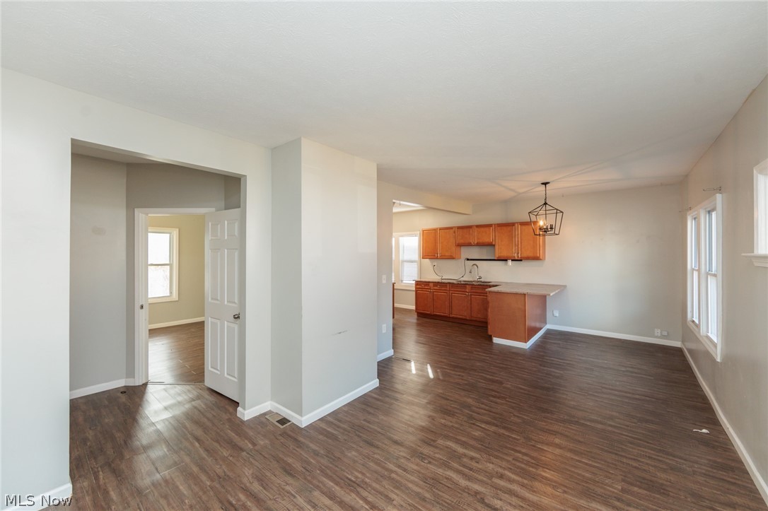 2035 Chesterland Avenue Lakewood OH 44107