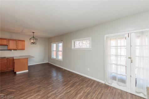 2035 Chesterland Avenue Lakewood OH 44107