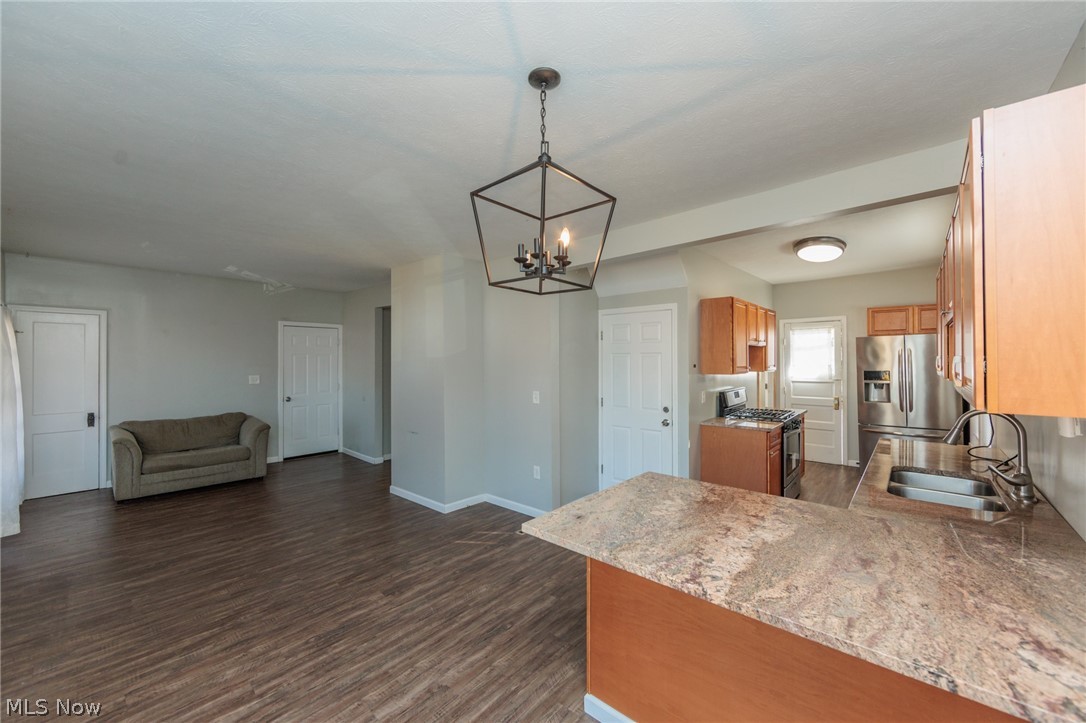 2035 Chesterland Avenue Lakewood OH 44107