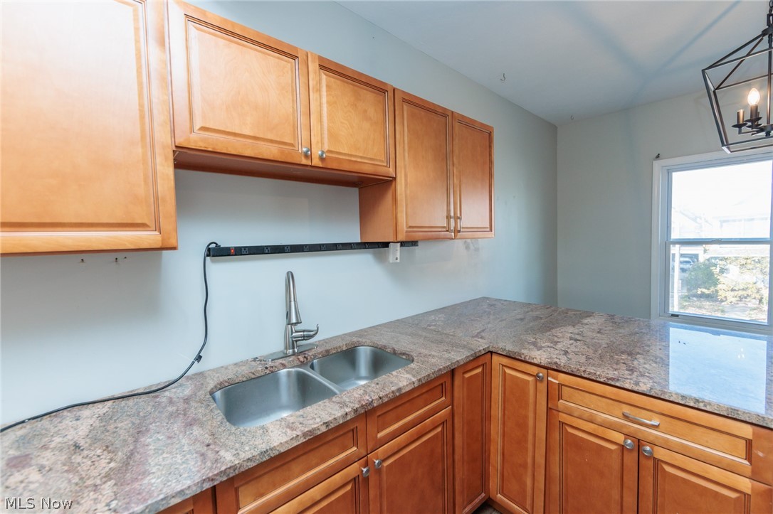 2035 Chesterland Avenue Lakewood OH 44107