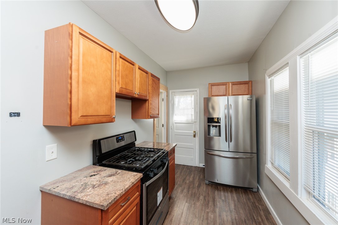 2035 Chesterland Avenue Lakewood OH 44107
