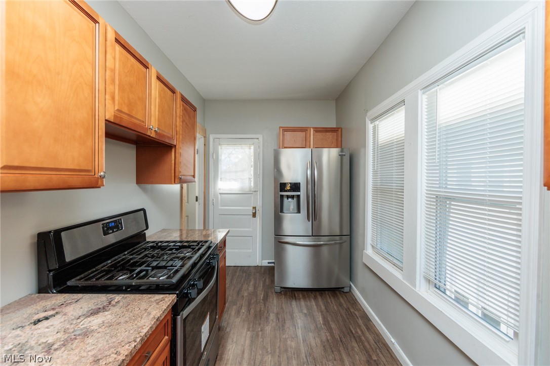2035 Chesterland Avenue Lakewood OH 44107