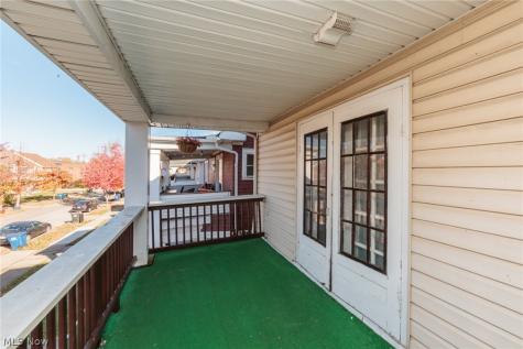 2035 Chesterland Avenue Lakewood OH 44107