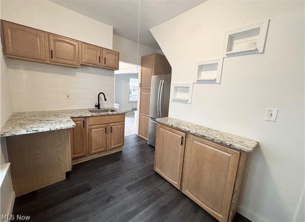 2035 Chesterland Avenue Lakewood OH 44107
