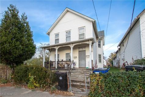 1593 E 45th Street Cleveland OH 44103